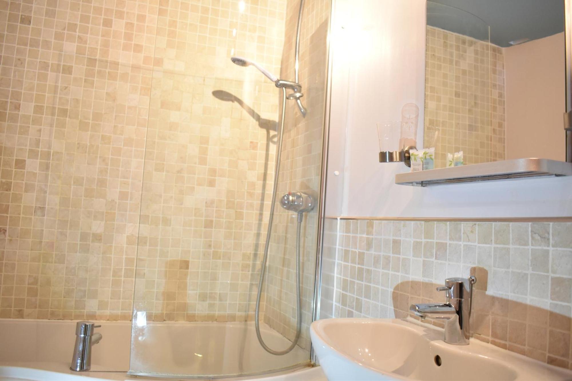 스토우온더올드 Davenford Cotswold Gardens B&B 외부 사진